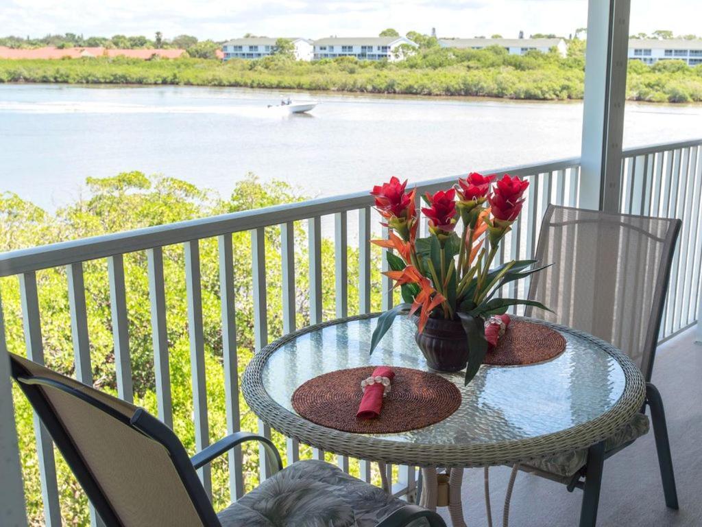 Gulf Retreat 2: Magnificent Water Views, Steps To Beach, None Cleaner, None Nicer! 클리어워터 비치 외부 사진